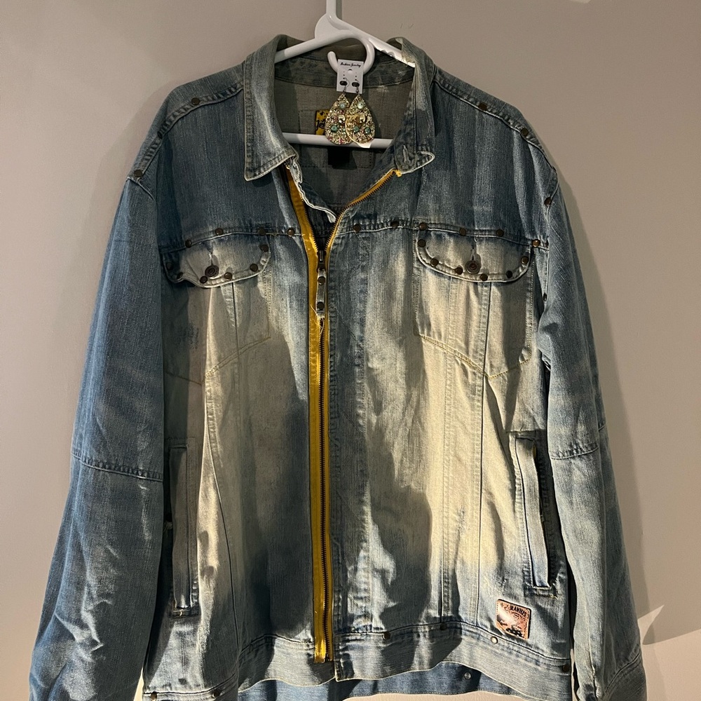 Trendy Denim Jacket with Yellow Trim